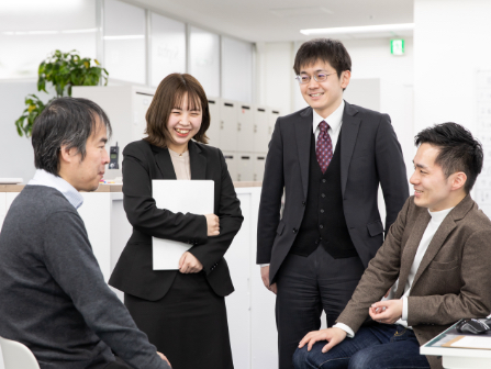 社員同士が仲が良く、いつも笑顔が溢れる職場です